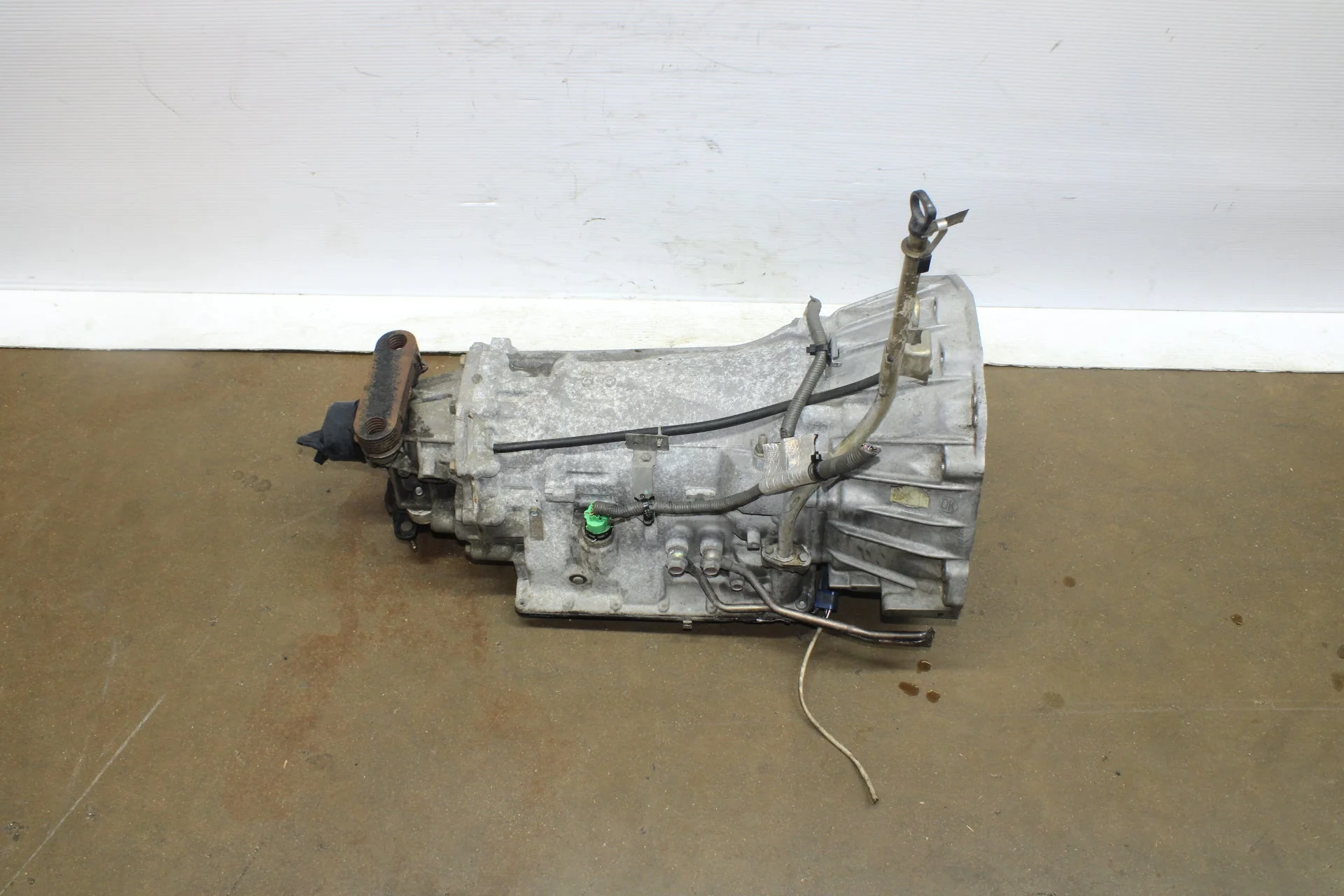 2002-2006 Infiniti G35 Automatic Transmission Used JDM VQ35-1GEN-RWD 3.5L 6 Cylinders - Image 5