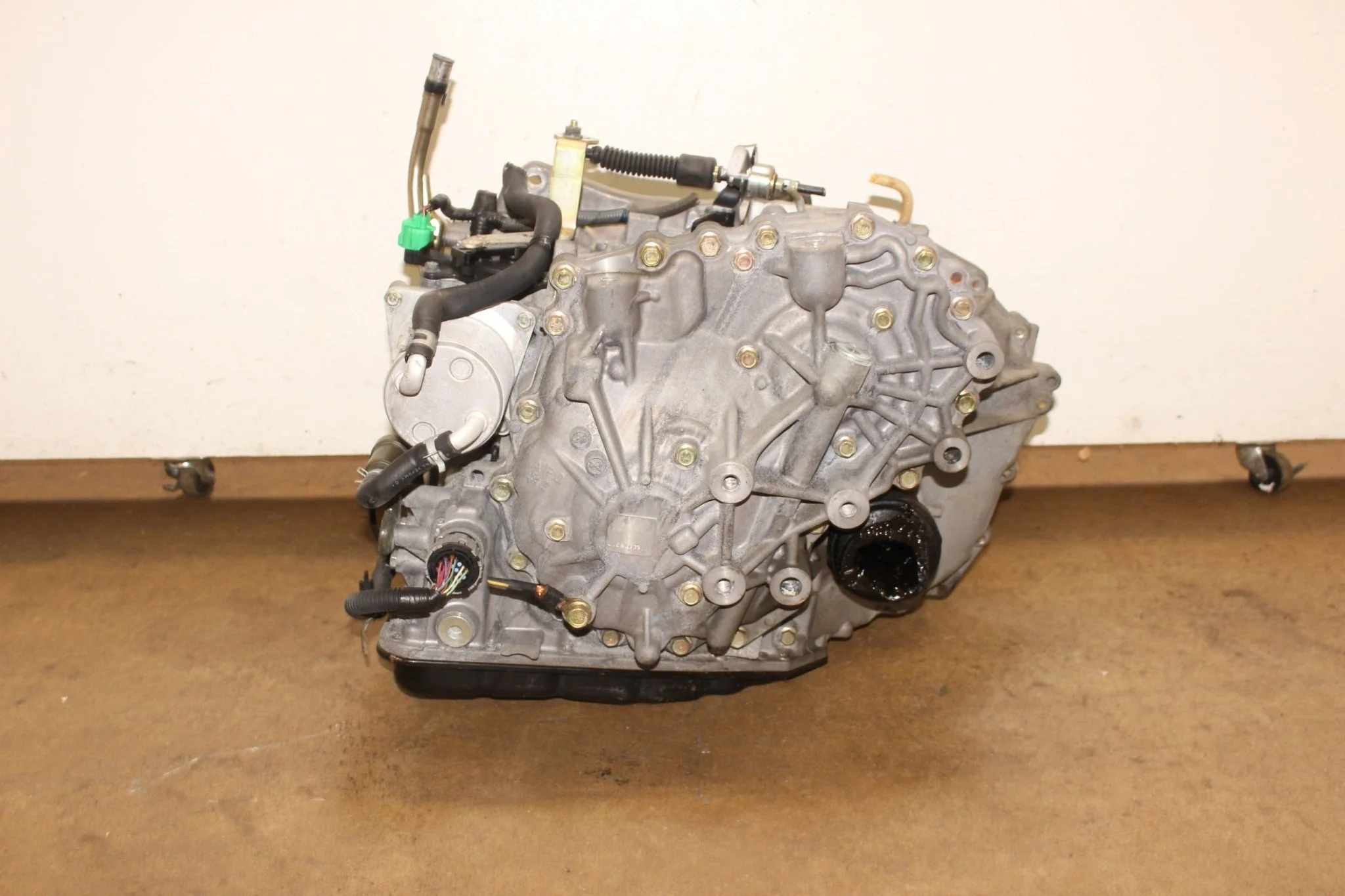 2013-2014 Nissan NV200 Automatic JDM Transmission MR20 2.0L 4 Cylinders - Image 7